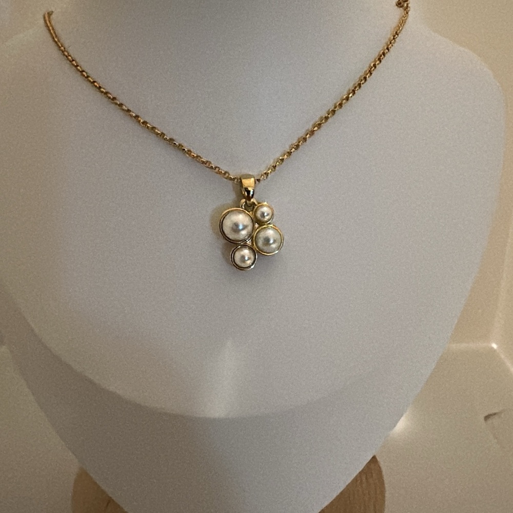 Gold Necklace with Pearl Cluster Pendant